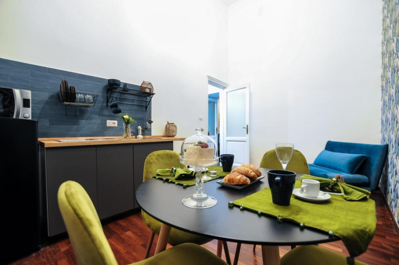 Santa Lucia Essential Apartment
